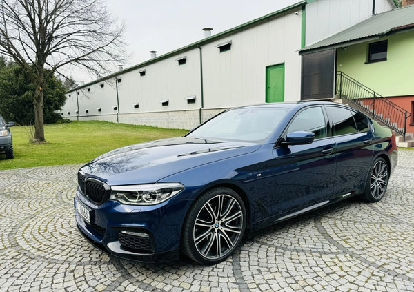 BMW Seria 5 cena 149000 przebieg: 140000, rok produkcji 2017 z Łuków małe 211